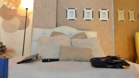 Cumming Loving online show from October 2025 11:51:02 PM