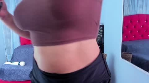 Snapshot of cumming_tiffani chatting on February 2025 11:55:02 AM cumming tiffani online show from February 2025 11:55:02 AM