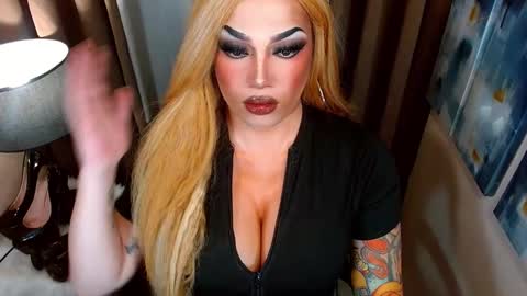 Snapshot of cumoffun chatting on October 2025 08:56:01 AM Cattaleya online show from October 2025 08:56:01 AM