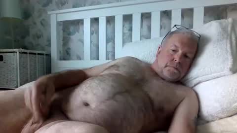 Snapshot of cumovermexxxxx chatting on April 2026 01:05:02 PM cumovermexxxxx online show from April 2026 01:05:02 PM