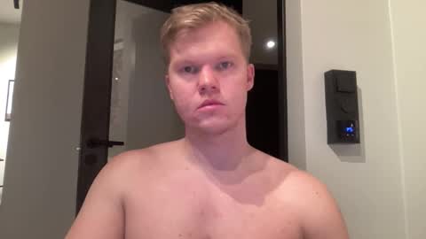 Snapshot of cumshooter_rico chatting on November 2025 04:40:02 PM Cumshooter Rico online show from November 2025 04:40:02 PM