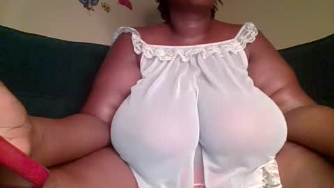 sweetpearl online show from April 2026 08:28:02 AM