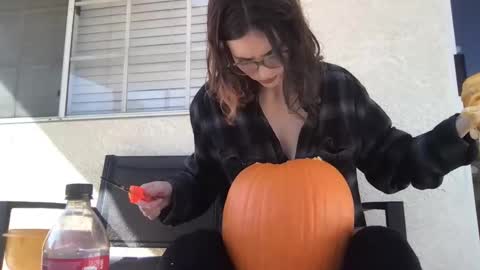 Cupid online show from October 2025 06:40:02 PM