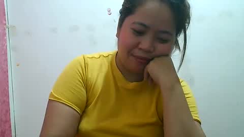 Snapshot of curious_girl247 chatting on January 2025 08:00:02 PM curious_girl247 online show from January 2025 08:00:02 PM