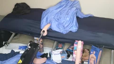 Curiousbisex22 online show from April 2026 12:28:02 PM