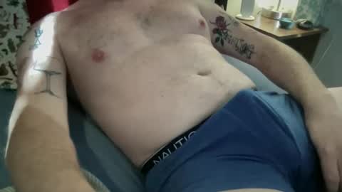 Snapshot of curiousmax18 chatting on December 2025 06:45:02 PM Maxx online show from December 2025 06:45:02 PM