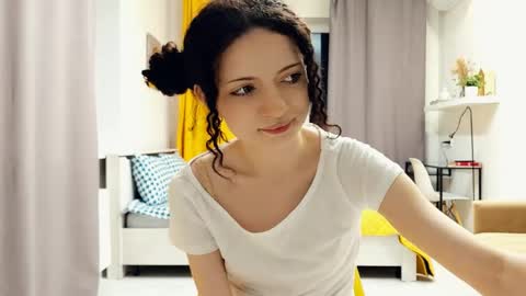 Kira online show from May 2026 11:46:02 PM