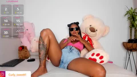 Curly  -  OF- CURLY SWEETT online show from March 2026 01:29:02 PM