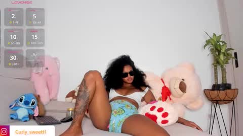 Curly  -  OF- CURLY SWEETT online show from March 2026 01:38:01 PM