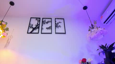 Rose online show from February 2025 10:54:01 PM