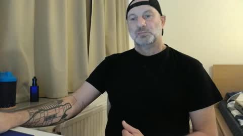 Curman85 online show from October 2025 10:58:01 PM