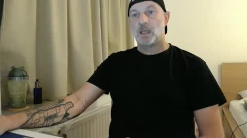 Curman85 online show from December 2025 11:12:01 PM