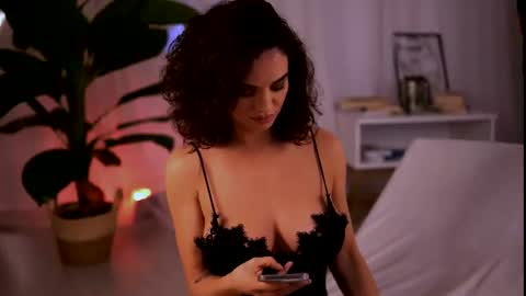 Snapshot of curvedlizzie chatting on July 2026 11:21:02 PM curvedlizzie online show from July 2026 11:21:02 PM