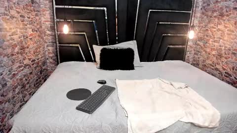 Snapshot of curvy_alyanna chatting on November 2025 12:18:01 PM Alyanna online show from November 2025 12:18:01 PM