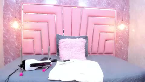 Snapshot of curvy_alyanna chatting on November 2025 12:04:01 PM Alyanna online show from November 2025 12:04:01 PM