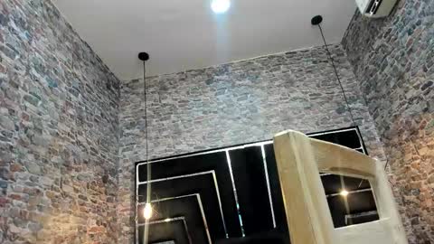 Snapshot of curvy_alyanna chatting on December 2025 11:48:01 AM Alyanna online show from December 2025 11:48:01 AM