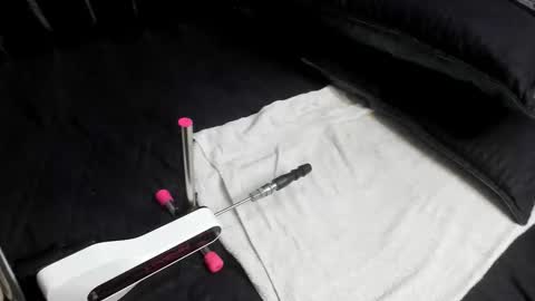 Snapshot of curvy_alyanna chatting on December 2025 11:41:02 AM Alyanna online show from December 2025 11:41:02 AM