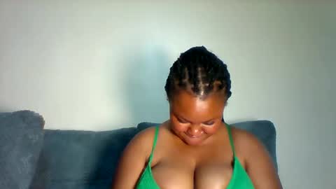 curvy_babe1 online show from April 2026 07:37:01 PM