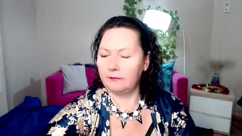 curvy_girlz online show from November 2025 05:37:01 PM