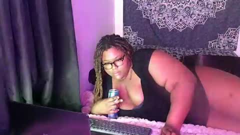 Snapshot of curvybcelinemixe chatting on February 2025 03:34:02 AM Cline  online show from February 2025 03:34:02 AM