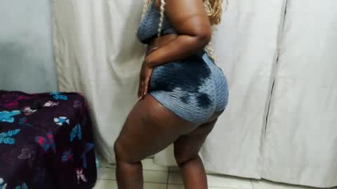 Snapshot of curvydarkfatass chatting on July 2026 12:57:01 AM curvydarkfatass online show from July 2026 12:57:01 AM
