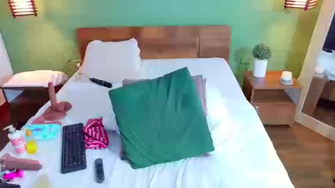 Danna online show from March 2026 01:10:02 AM