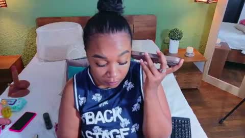 Snapshot of curvyebonyy_ chatting on July 2026 06:03:02 PM Danna online show from July 2026 06:03:02 PM