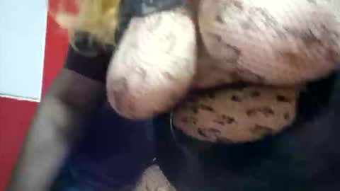 Snapshot of curvypamela674 chatting on October 2025 10:11:01 PM curvypamela674 online show from October 2025 10:11:01 PM