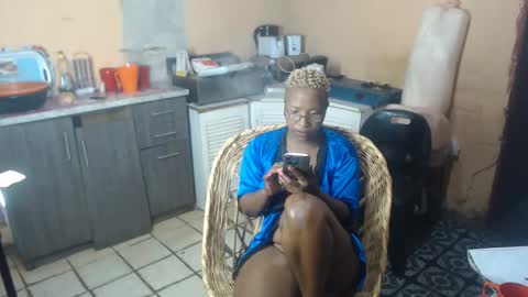 curvypear76x online show from December 2024 06:59:01 PM
