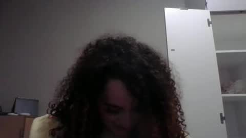 curvyyus online show from February 2026 12:48:02 AM