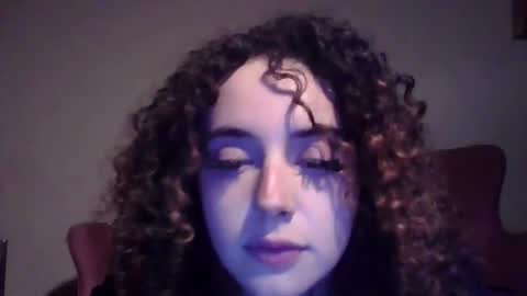 curvyyus online show from February 2026 11:45:01 PM