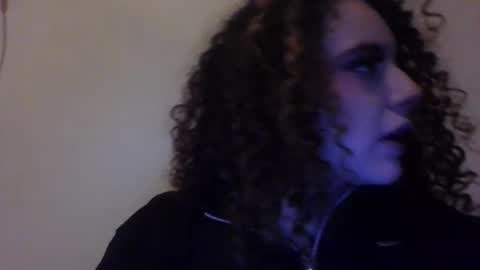 curvyyus online show from February 2026 02:47:01 PM