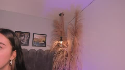 Amber  online show from March 2026 07:18:02 PM