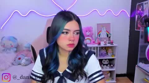 Snapshot of cute_dani__ chatting on September 2025 09:53:02 AM Dani online show from September 2025 09:53:02 AM