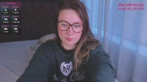 Everyday stream in the same time online show from April 2026 01:42:01 AM