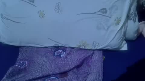 lynn online show from September 2025 08:45:01 PM