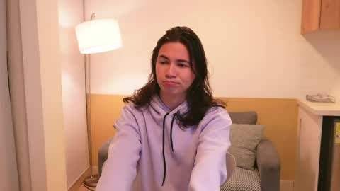 You Erelis  online show from June 2026 08:18:02 AM