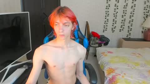 Snapshot of cute_grecha chatting on July 2026 04:43:02 PM Grisha online show from July 2026 04:43:02 PM