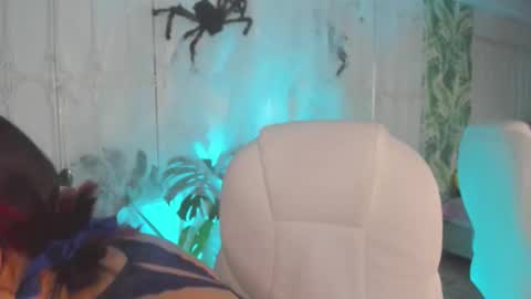 Sofa  online show from October 2025 08:53:02 PM