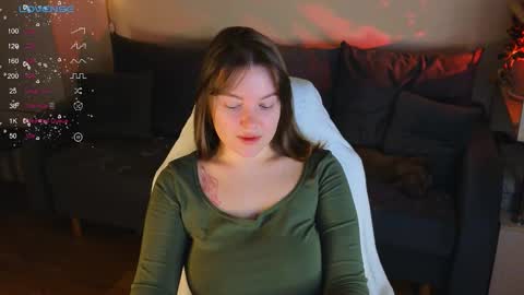 Snapshot of cute_junk chatting on December 2025 11:42:01 PM Kite and Jack online show from December 2025 11:42:01 PM