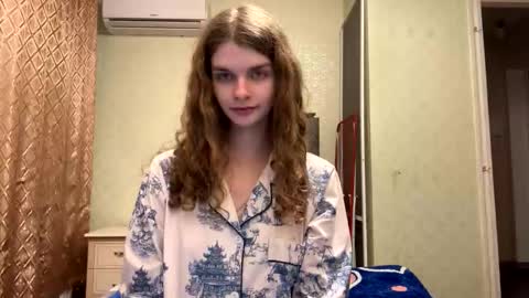 cute_kitte online show from November 2025 10:03:02 PM