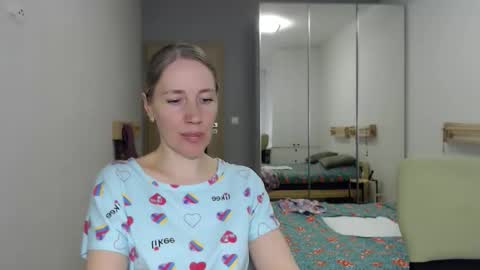 Snapshot of cute_lion_ chatting on May 2026 05:21:02 PM cute_lion_ online show from May 2026 05:21:02 PM