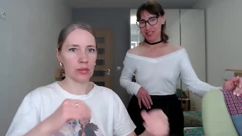 Snapshot of cute_lion_ chatting on May 2026 12:54:01 PM cute_lion_ online show from May 2026 12:54:01 PM