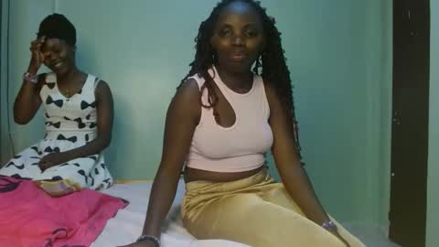 cute_lorna online show from April 2026 11:33:02 PM