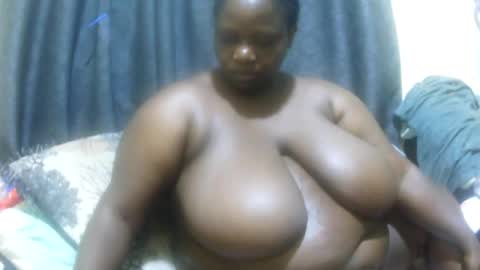 Snapshot of cute_maya1 chatting on June 2026 06:07:01 PM Sweetebony online show from June 2026 06:07:01 PM