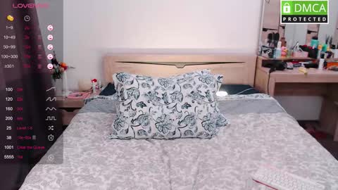 Snapshot of cute_milana chatting on November 2025 09:09:01 AM Milana online show from November 2025 09:09:01 AM