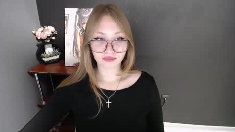 Veronica online show from December 2025 07:14:02 AM
