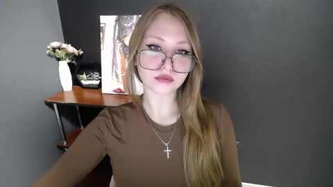 Veronica online show from March 2026 07:12:02 AM