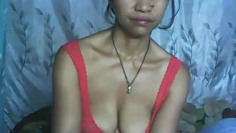 Snapshot of cute_moll chatting on January 2025 01:36:01 PM murielle online show from January 2025 01:36:01 PM