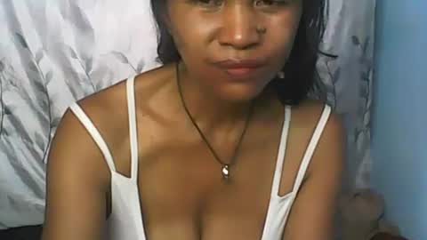 Snapshot of cute_moll chatting on February 2025 12:39:02 PM murielle online show from February 2025 12:39:02 PM